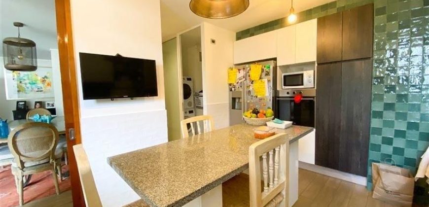 Estoril, primer piso con patio privado