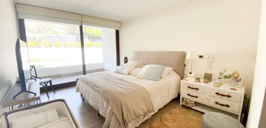 Estoril, primer piso con patio privado