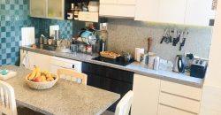 Estoril, primer piso con patio privado