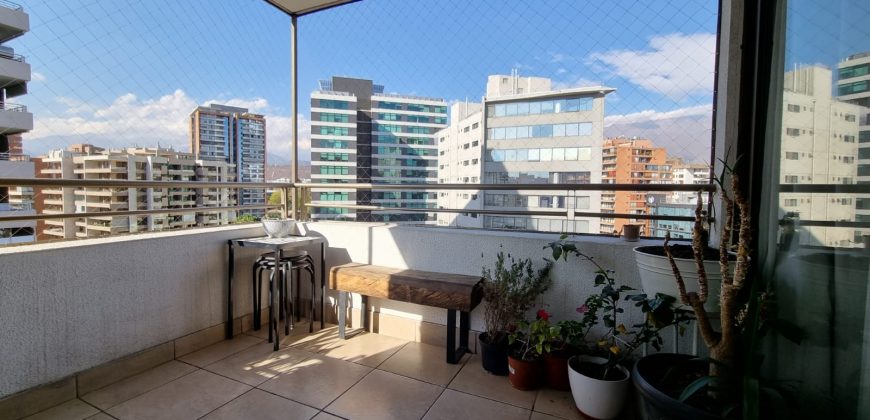 Vista semi despejada, excelente conectividad, las condes 2 dormitorios